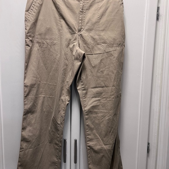 Women’s Nike casual pants - Picture 3 of 3